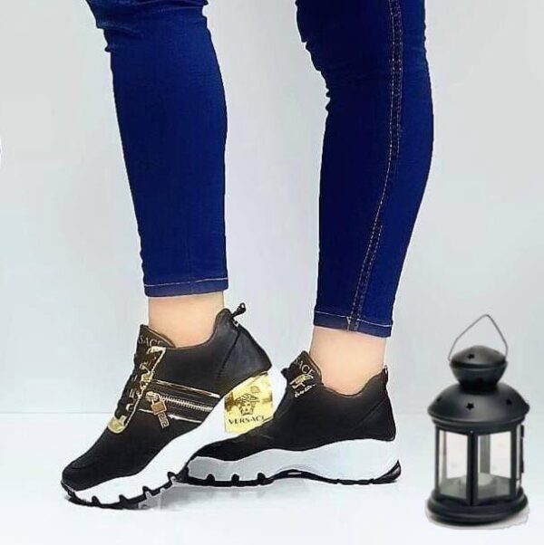 On The Run Sneaker