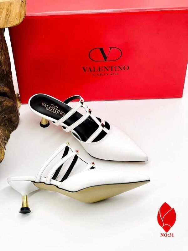 V Sundays Heels - Image 2