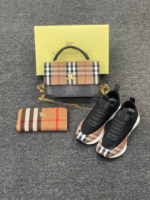 B Berry Modern Set