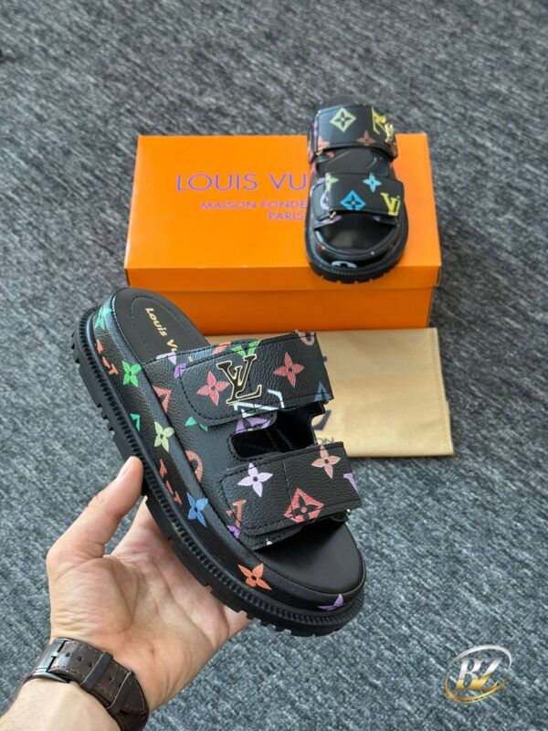 Lv Colored Sandals