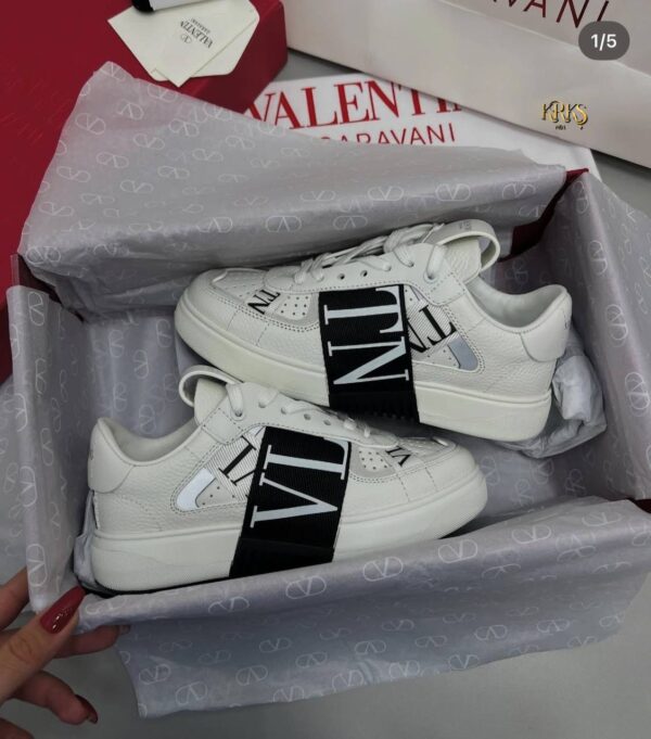 VALENTINO SNEAKERS