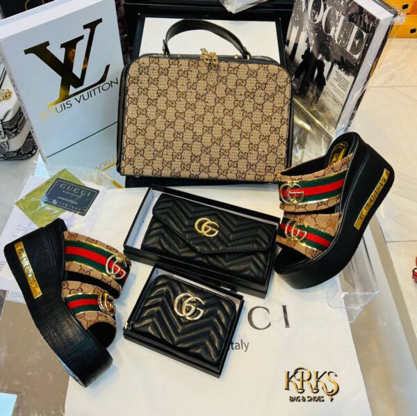GUCCI WEDGE SET WITH 2 WALLETS