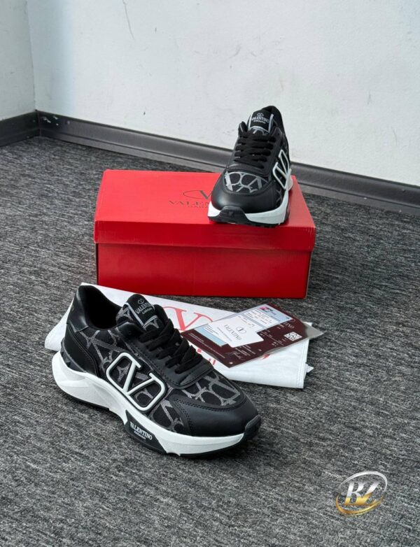 Valentino Sneakers