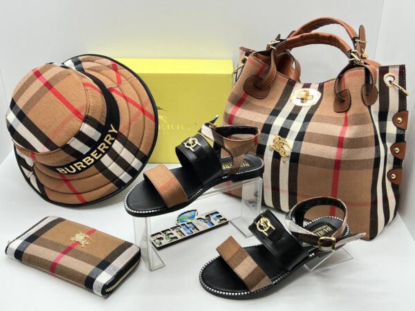 Babs Beach Sets