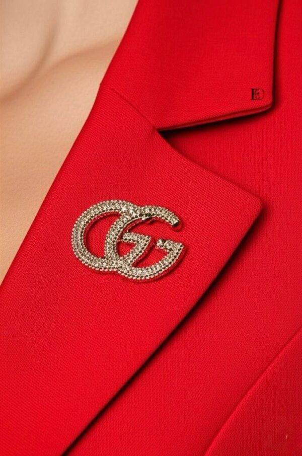 Classic Zircon Brooch - Image 4