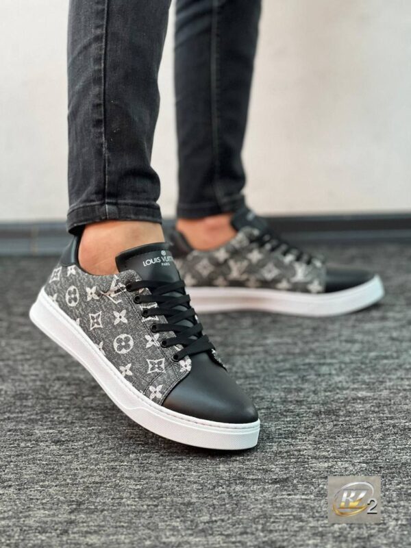 Lv Men Sneakers - Image 3