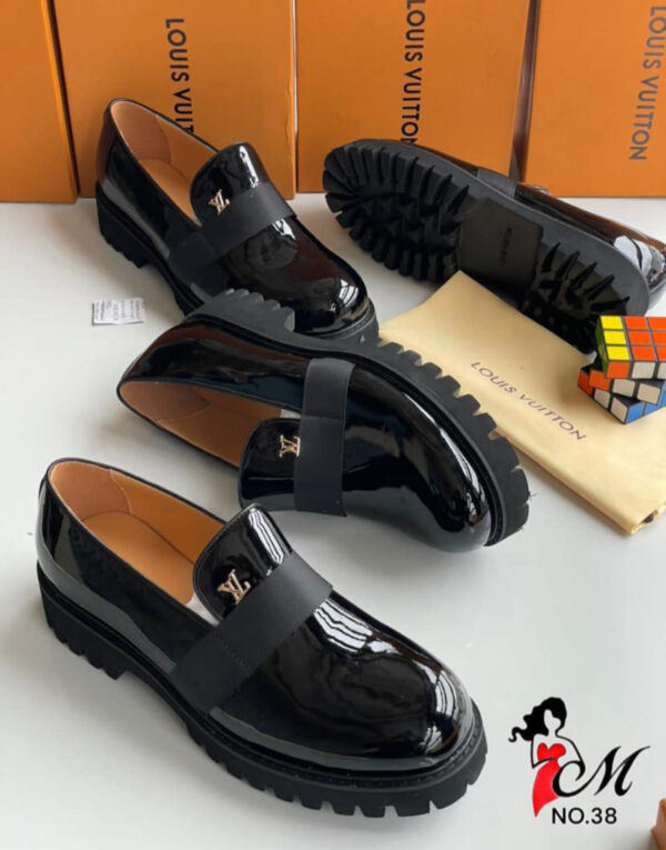 Lv Leather Shoes