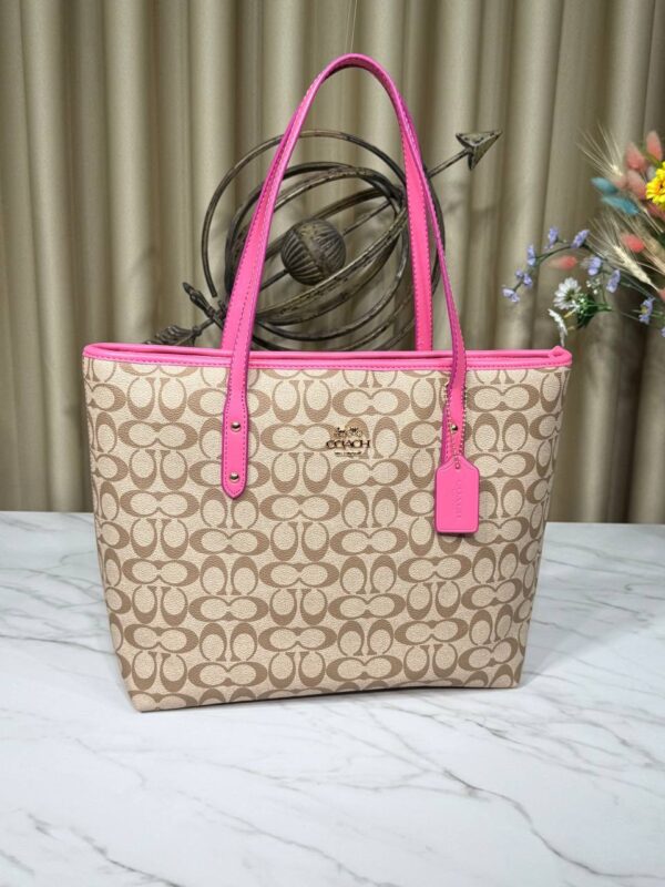 Coach On The Move Bag