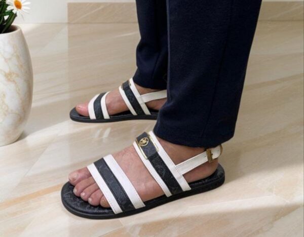 Lv Men Sandals - Image 3